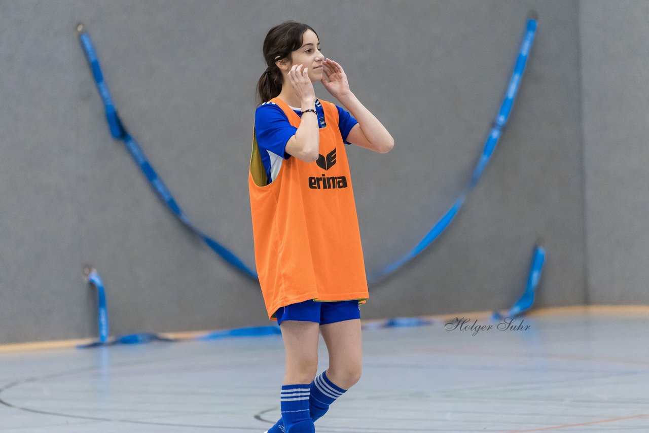 Bild 261 - B2 Loewinnen Cup